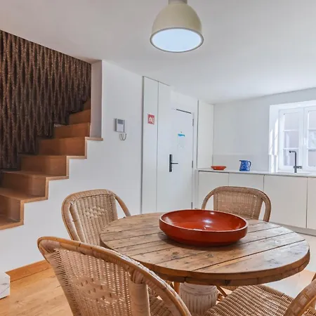 1bdr With Terrace And View By Lovelystay *