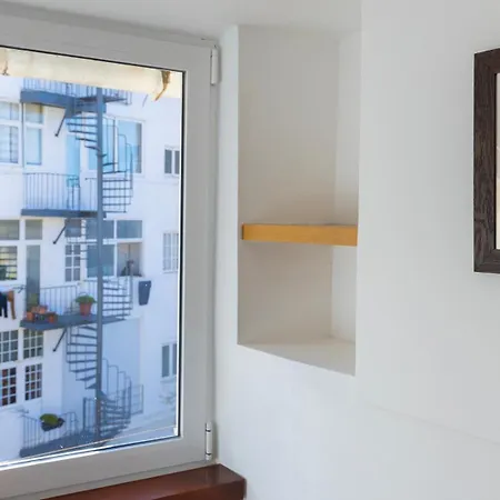 1bdr With Terrace And View By Lovelystay ליסבון