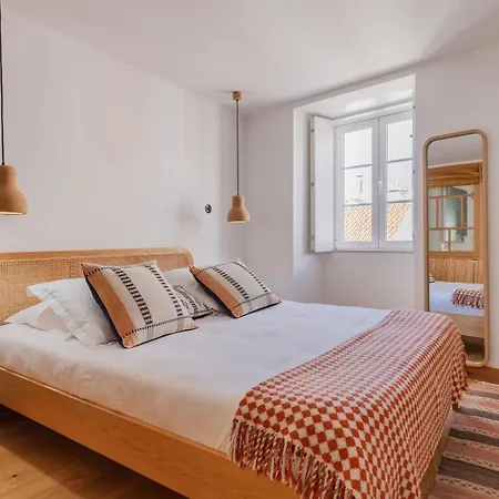 Apartment 1bdr With Terrace And View By Lovelystay Lissabon