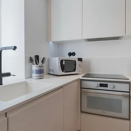 דירה 1bdr With Terrace And View By Lovelystay ליסבון