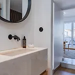 1bdr With Terrace And View By Lovelystay Lisboa
